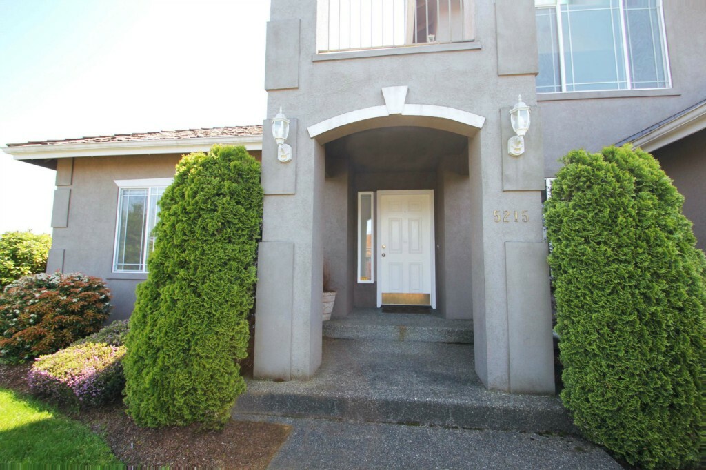 Property Photo:  5215 Chinook Dr NE  WA 98422 