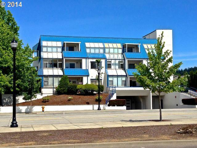 Property Photo: 8717 SE Monterey Ave 216 OR 97086