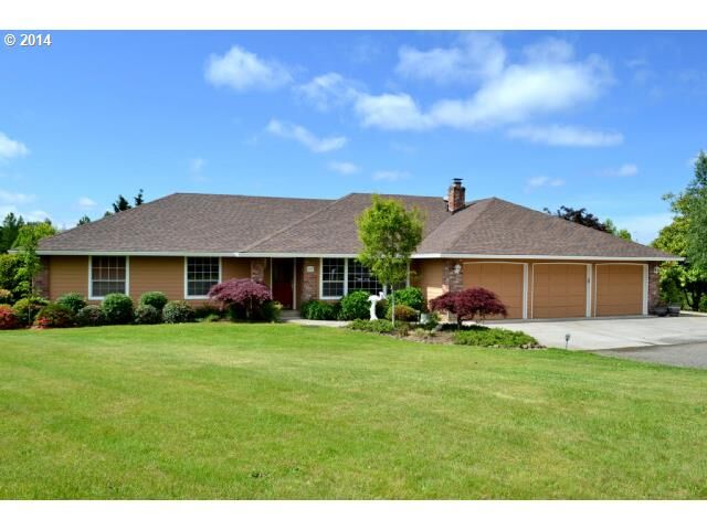 Property Photo:  619 NE 246th Cir  WA 98642 