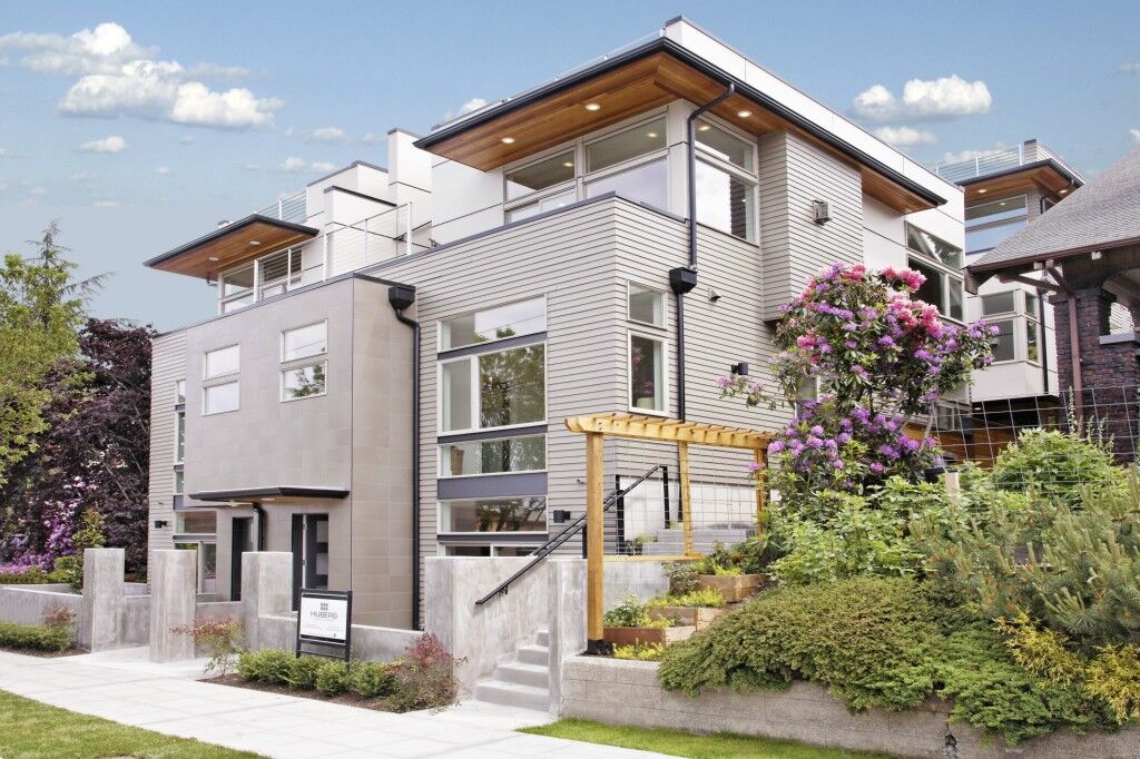 Property Photo:  2618 Eastlake Ave E A  WA 98102 