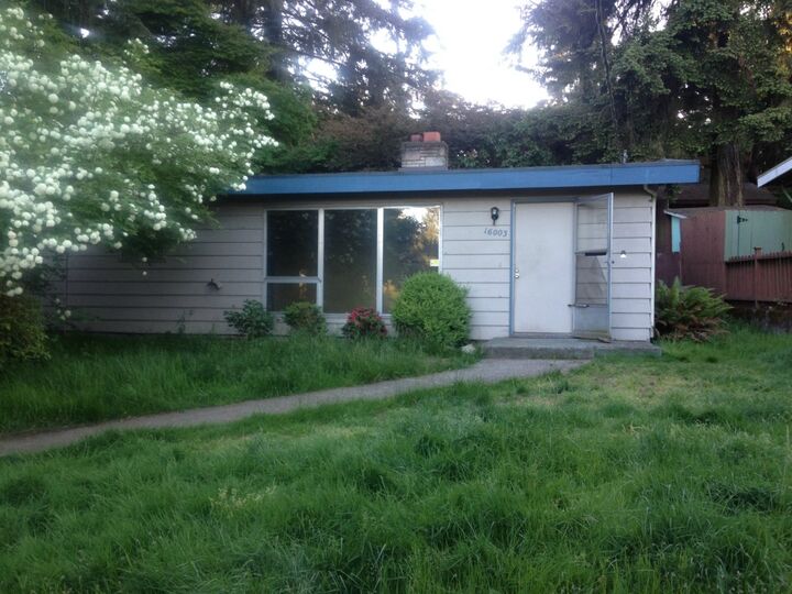 Property Photo: 16003 Densmore Ave N WA 98133
