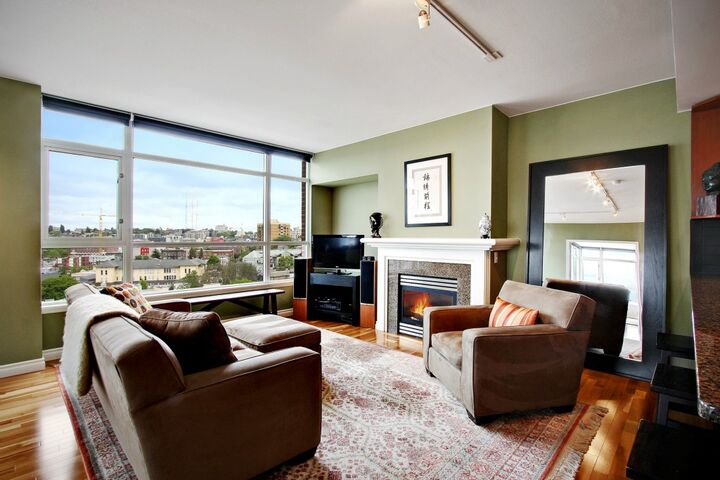 Property Photo: 1420 Terry Ave 2002 WA 98101