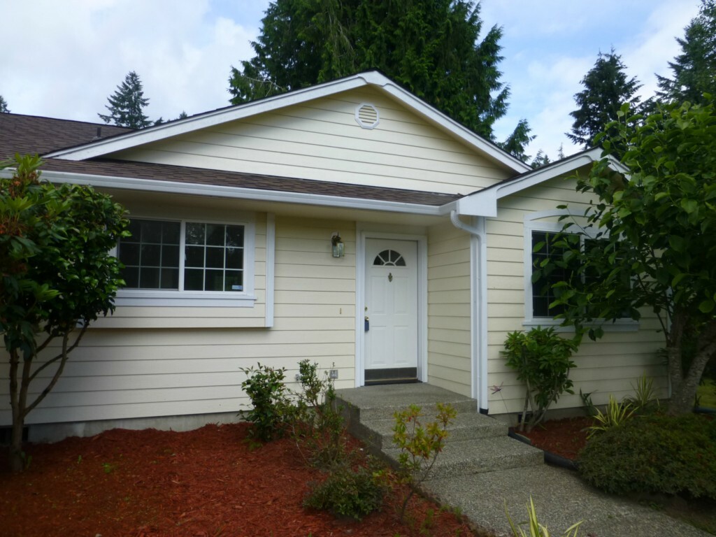 Property Photo: 2221 Three Sisters Ct NE WA 98506