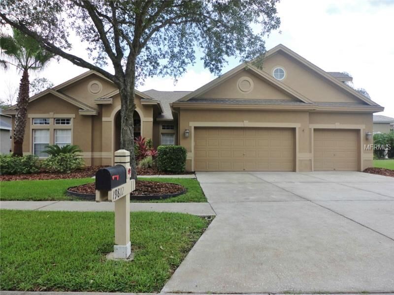 Property Photo:  19812 Sunsplash Lane  FL 33558 