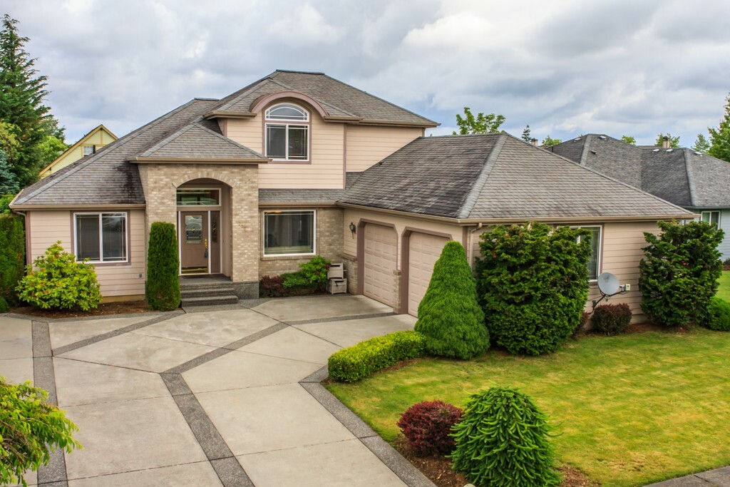 Property Photo: 200 E Sunrise Dr WA 98264