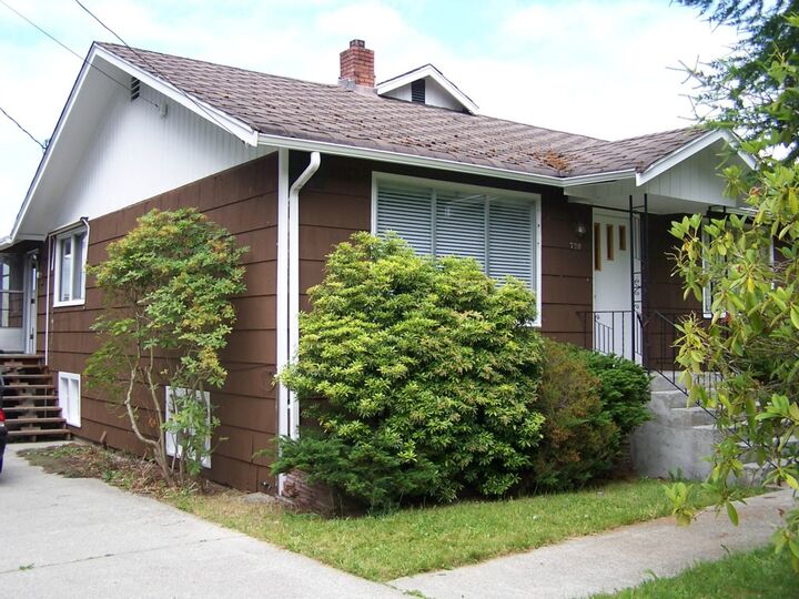 Property Photo: 720 5th St WA 98275