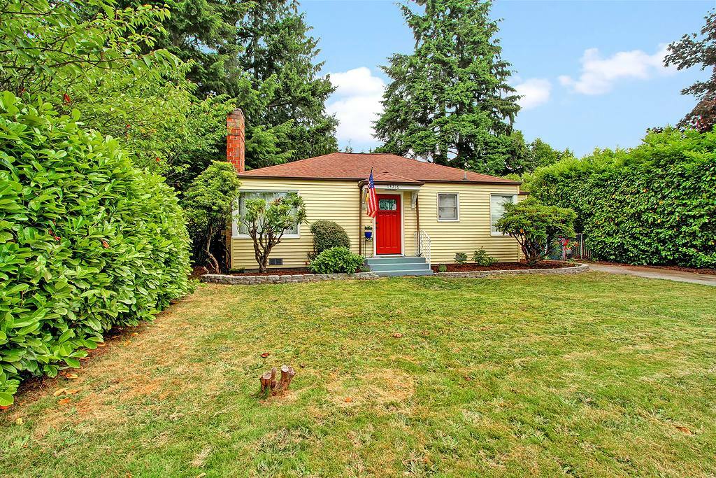 Property Photo:  13216 3rd Ave NW  WA 98177 