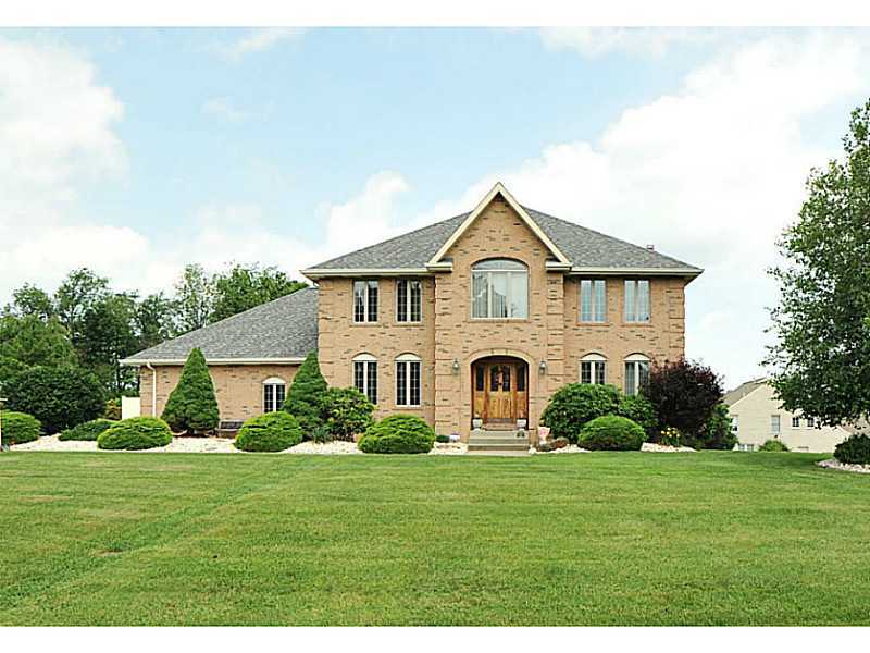 Property Photo:  40 Ridgewood Drive  PA 15057 