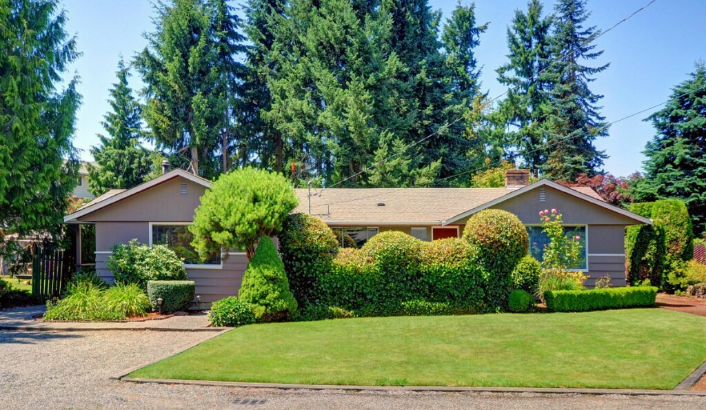 Property Photo: 2702 181st Ave E WA 98391