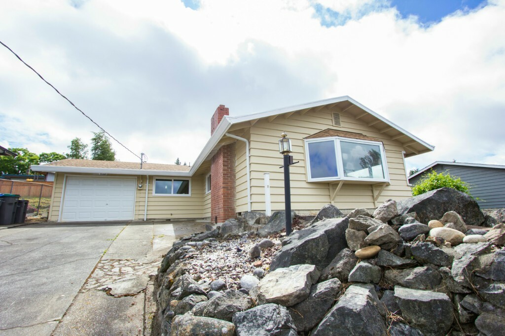 Property Photo:  3602 Harbel Dr NE  WA 98310 