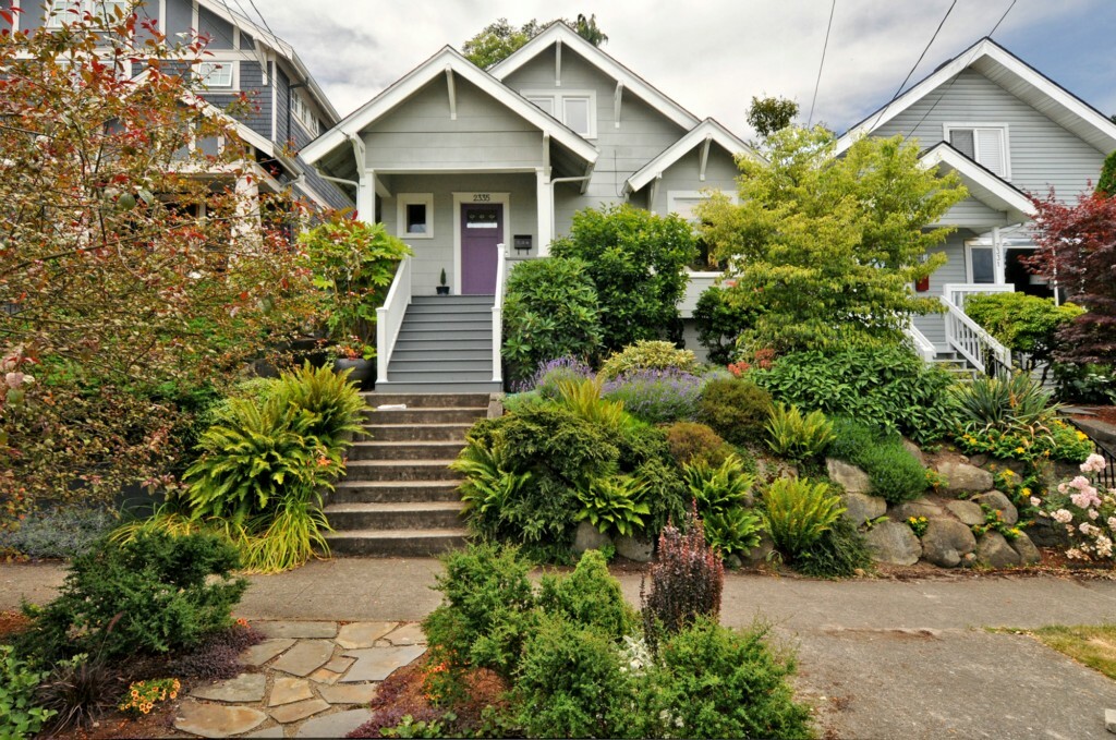 Property Photo: 2335 N 60th St WA 98103