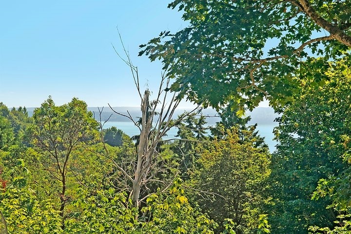 Property Photo: 11901 Ambaum Blvd SW WA 98146
