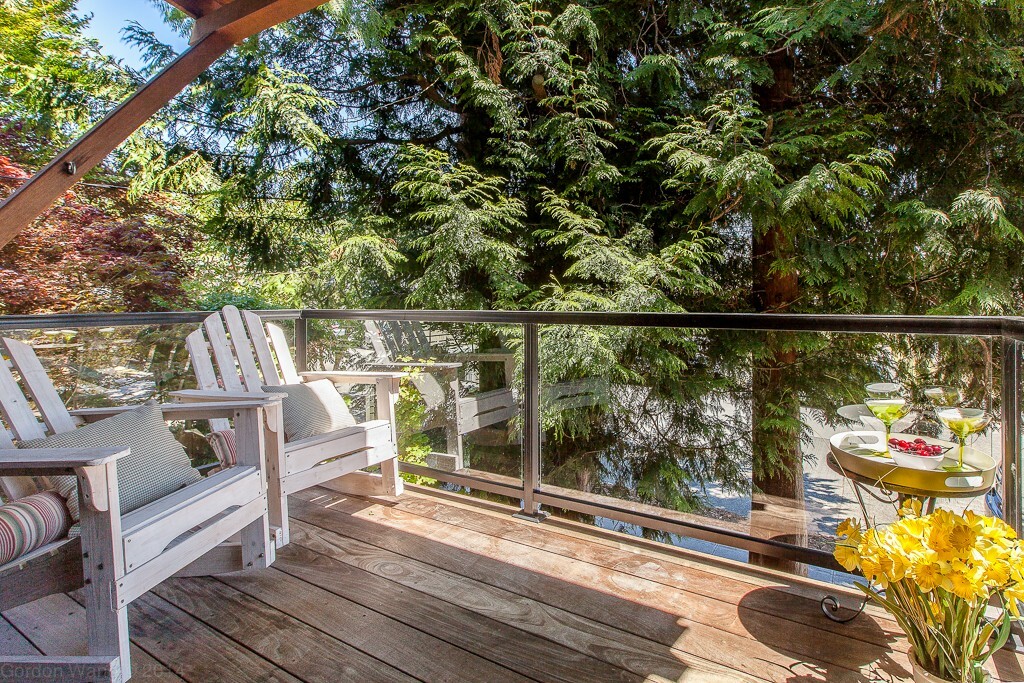 Property Photo:  6703 14th Ave NW  WA 98117 