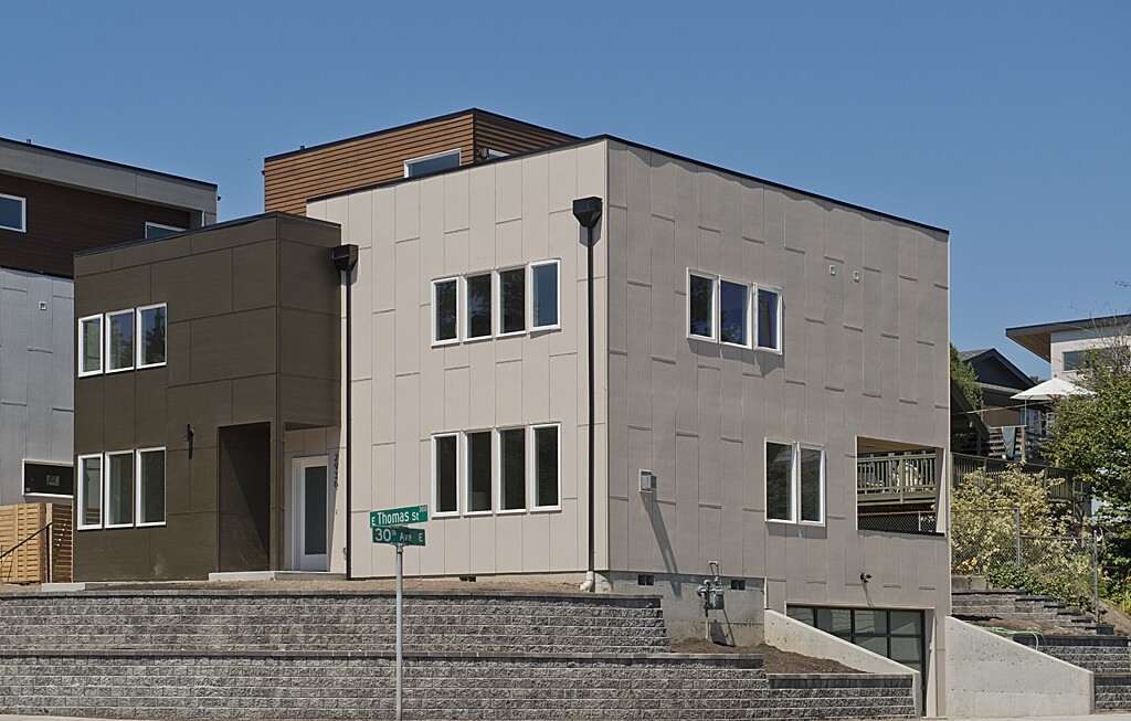 Property Photo: 2930 E Thomas Street WA 98112