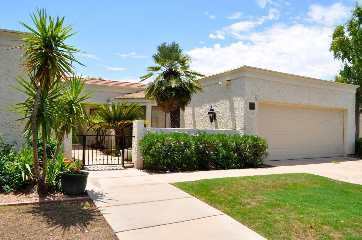 Property Photo: 2737 E Arizona Biltmore Circle 33 AZ 85016