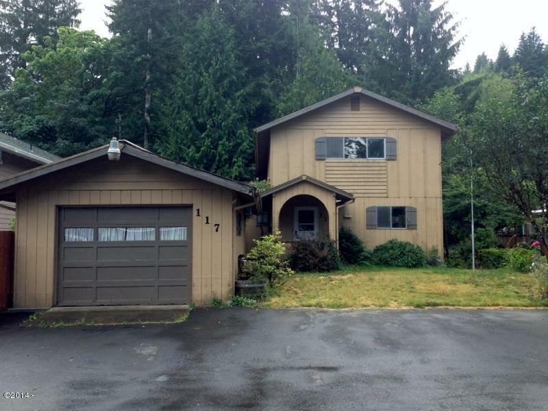 Property Photo: 117 N Riverton Court OR 97368