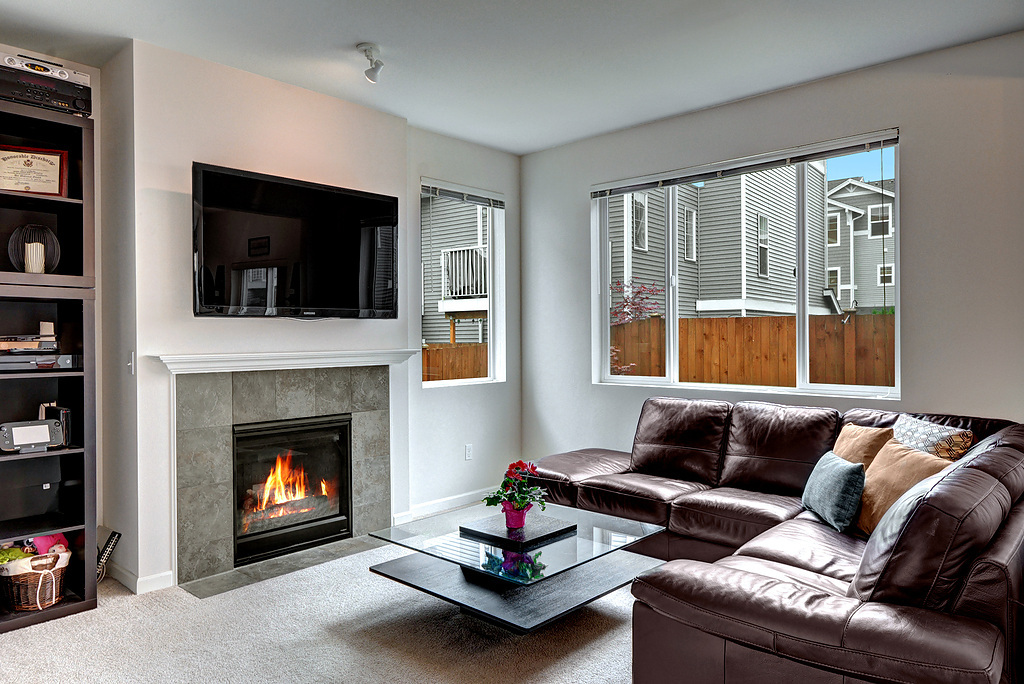 Property Photo: 328 126th St SE WA 98208