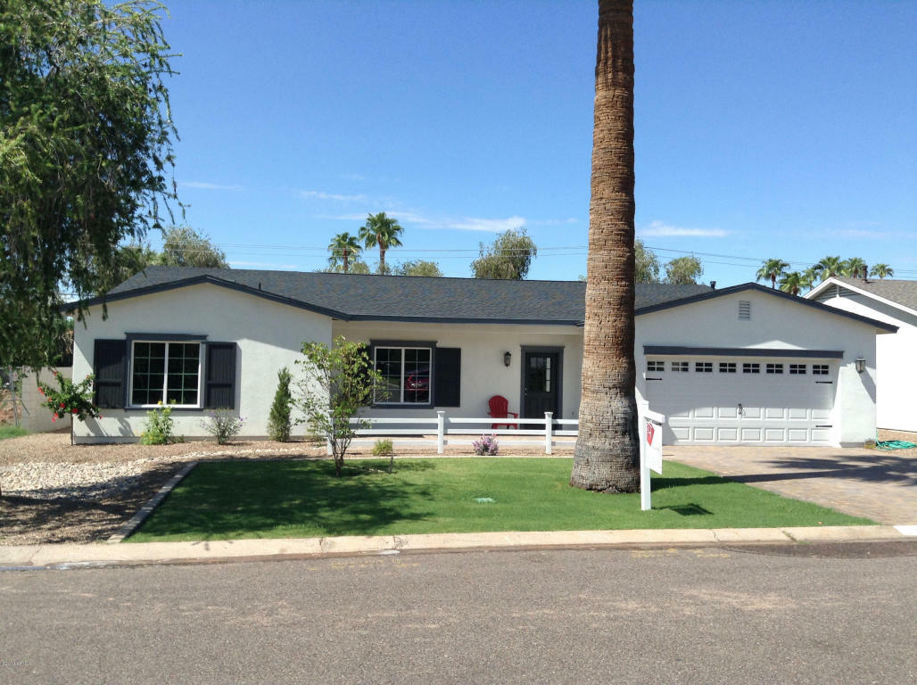 Property Photo:  3922 N 42nd Place  AZ 85018 