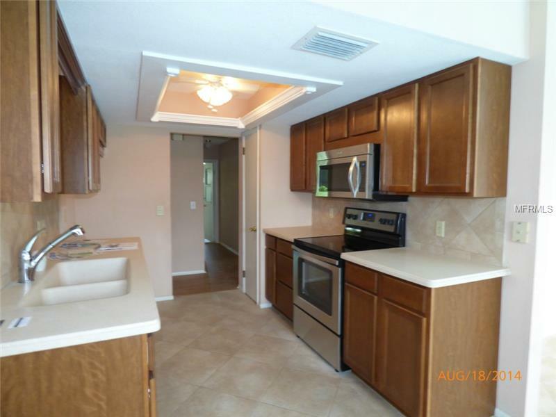 Property Photo:  1733 Lakeside Drive  FL 34293 