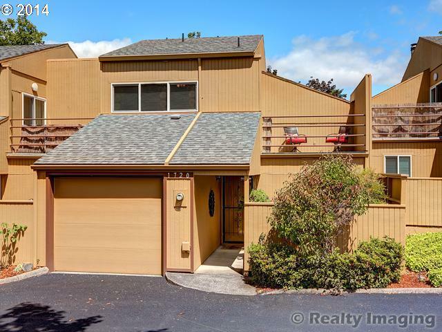 Property Photo:  1720 NW Lakeway Ln  OR 97006 