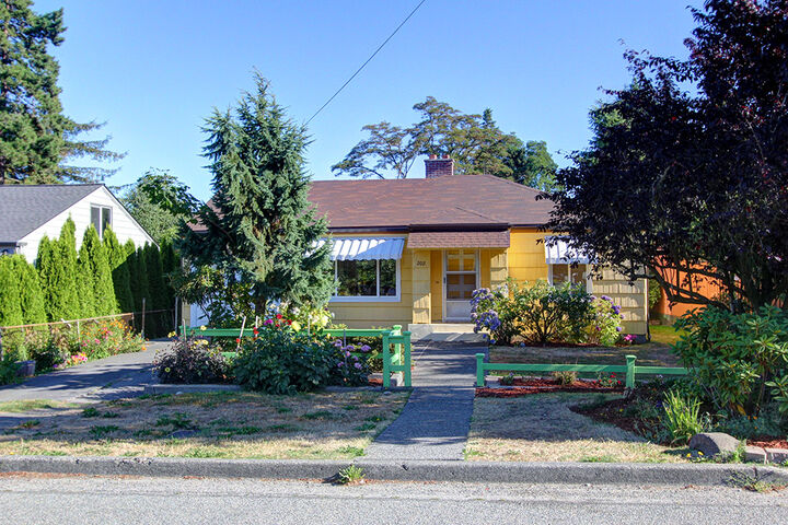 Property Photo: 202 NW 100th Street WA 98177