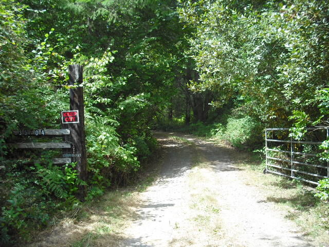 Property Photo:  35704 74th Ave S  WA 98580 