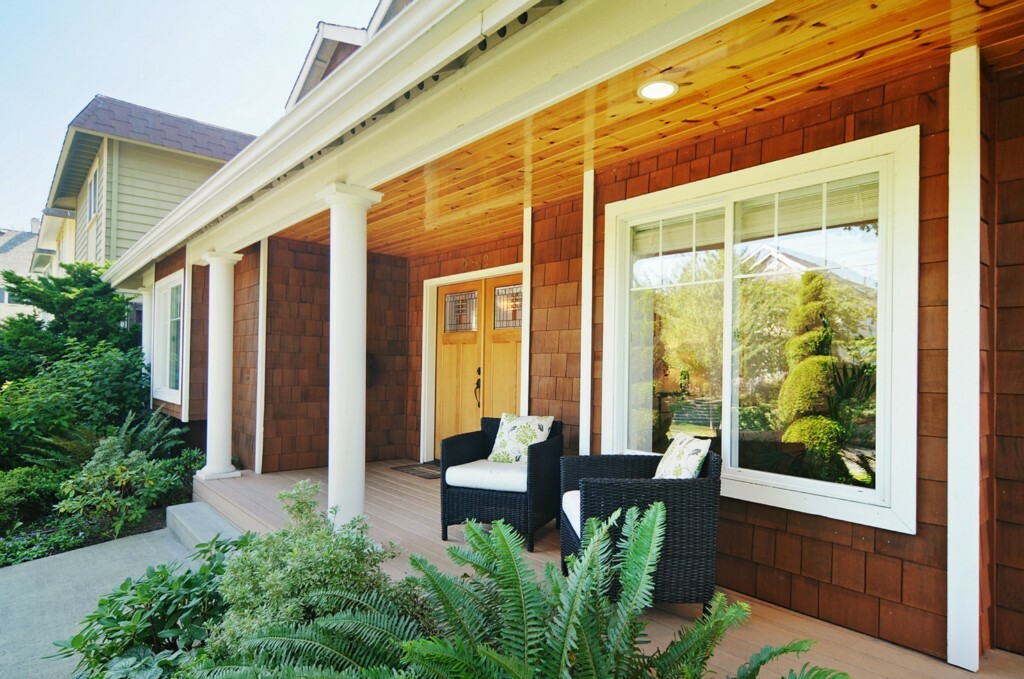 Property Photo: 2343 N 62nd St WA 98103
