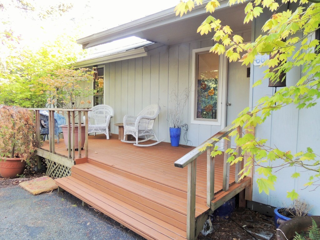 Property Photo: 664 Wanapum Dr WA 98257