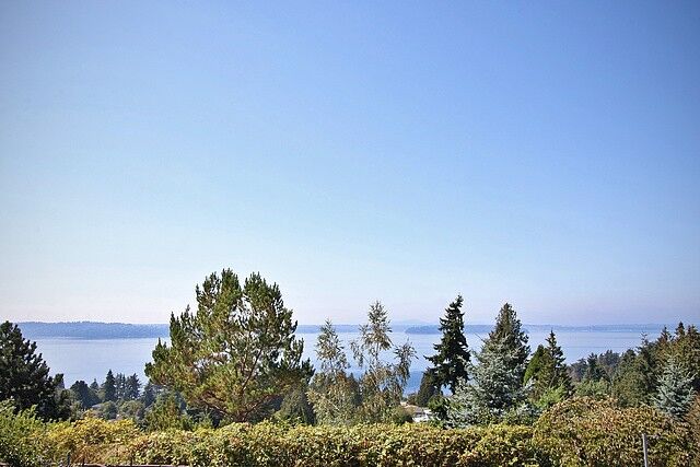 Property Photo: 8825 42nd Ave SW WA 98136