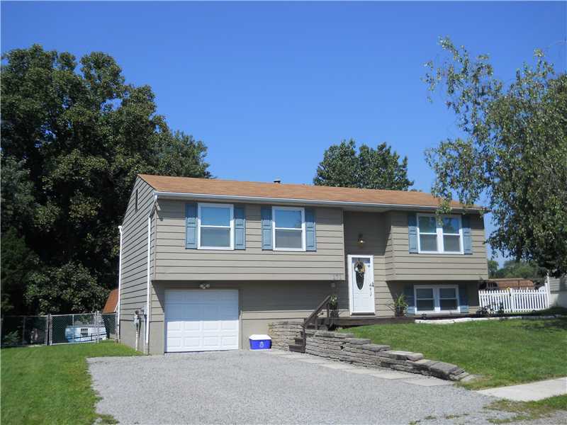 Property Photo:  171 Cranbrooke Dr  PA 15108 