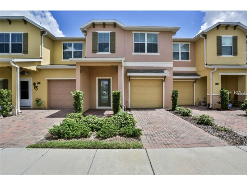 Property Photo: 1329 Heritage Commons Drive FL 32708