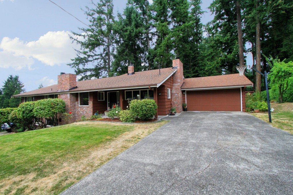 Property Photo:  2132 SW 316th St  WA 98023 