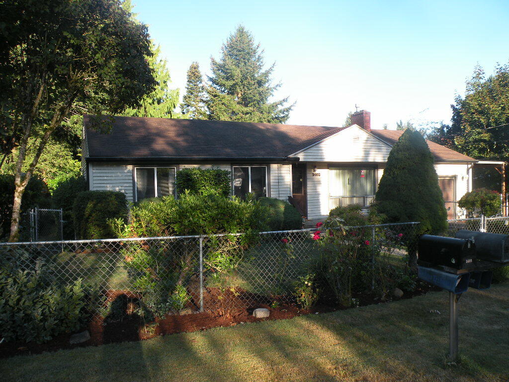 Property Photo: 3402 Crystal Springs Rd W WA 98466