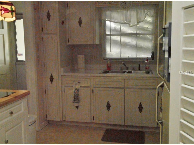 Property Photo: 1621 S Lake Avenue 2 FL 33756