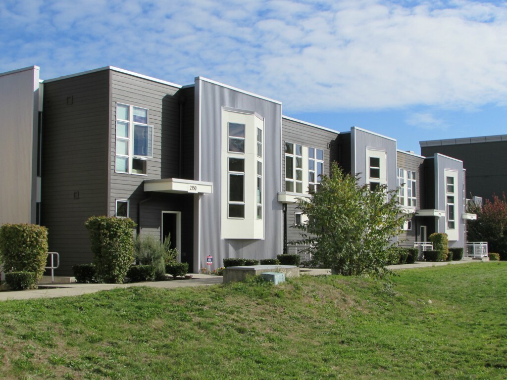 Property Photo:  2352 Yakima Ct  WA 98405 