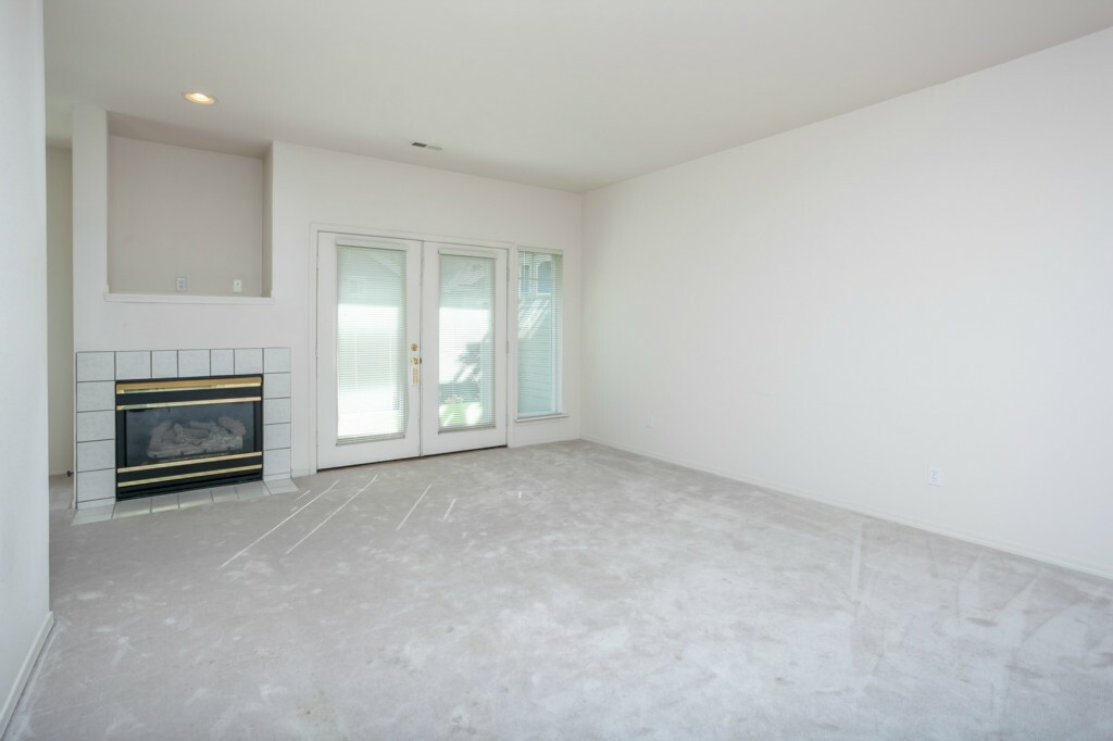 Property Photo:  22619 4th Ave W 102  WA 98021 