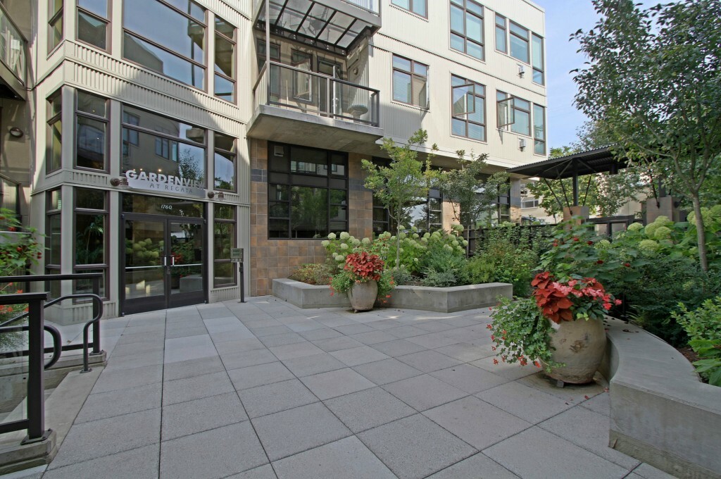 Property Photo: 1760 N Northlake Wy 430 WA 98103