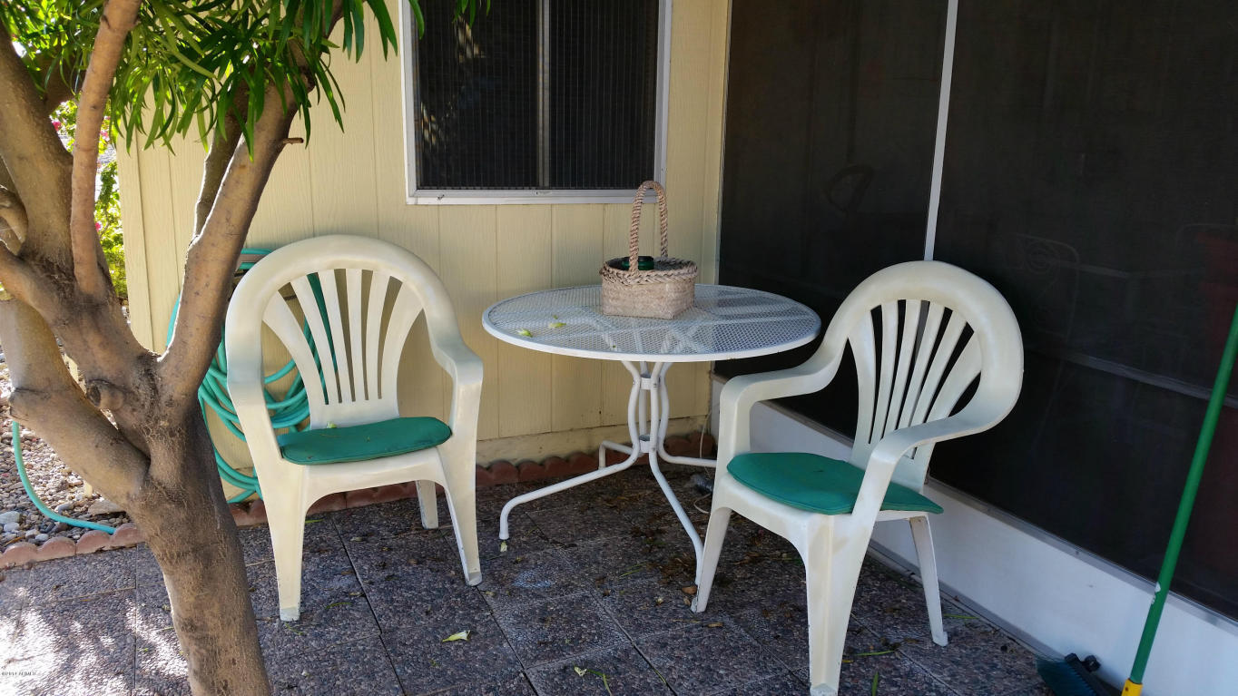 Property Photo: 9760 W Lancaster Drive AZ 85351