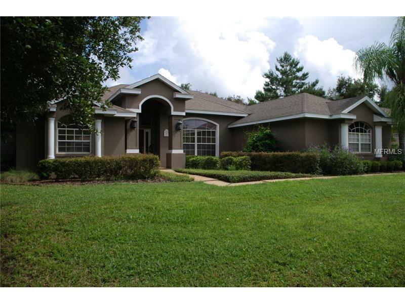 Property Photo:  2950 Highland Lakes Drive  FL 32738 