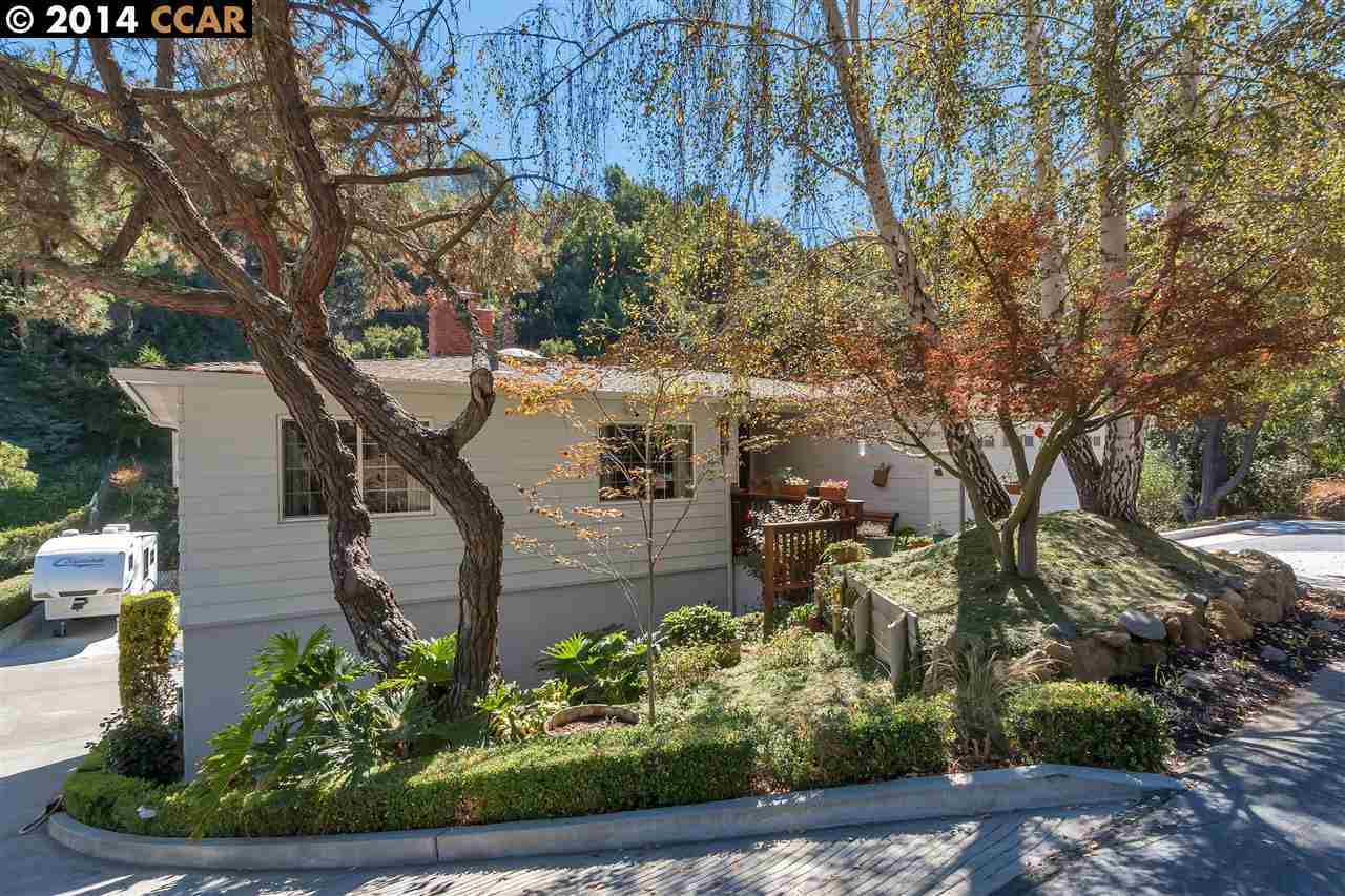 Property Photo:  5406 Sobrante Ave  CA 94803-1436 