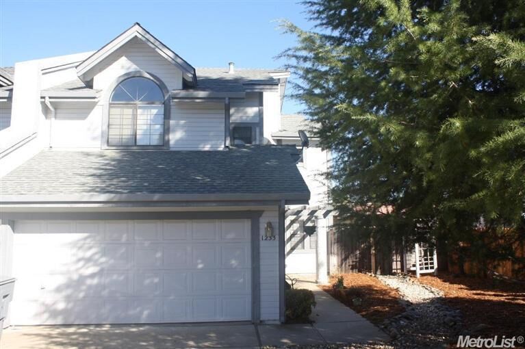 Property Photo: 1233 Saddle Court CA 95603
