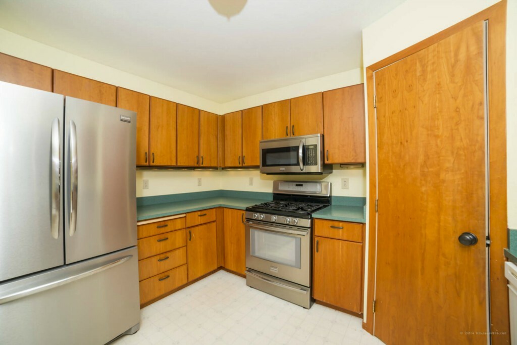 Property Photo: 3982 Roma Ct WA 98226