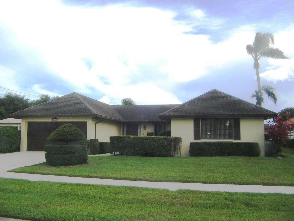 Property Photo:  10492 Greentrail Drive N  FL 33436 