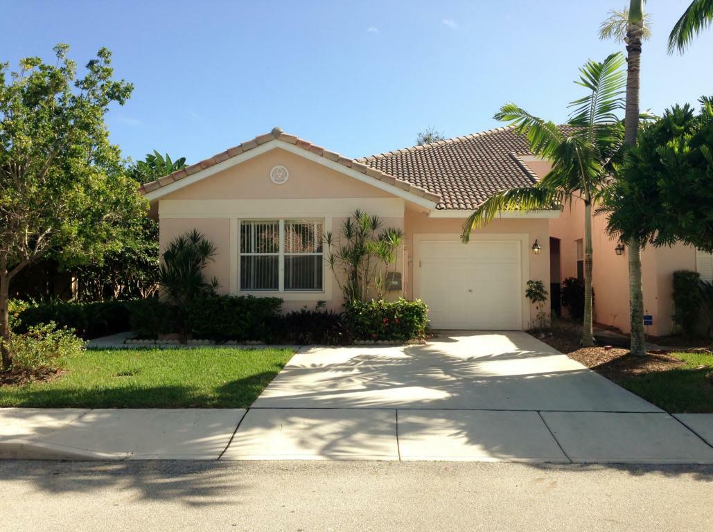 Property Photo:  231 E Coral Trace Circle  FL 33445 