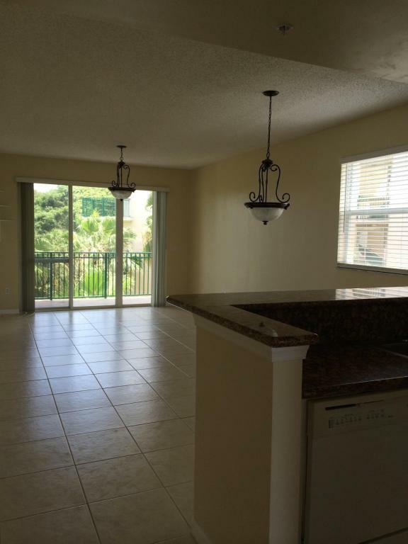 Property Photo:  26 Royal Palm Way 406  FL 33432 