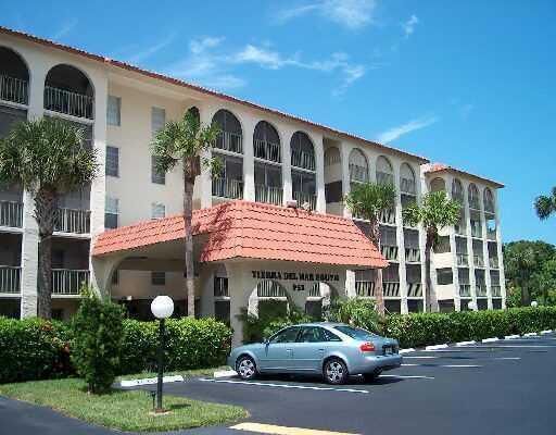 Property Photo:  951 De Soto Road 428  FL 33432 