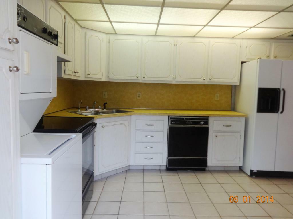Property Photo: 501 SW 11th Place 2080 FL 33432