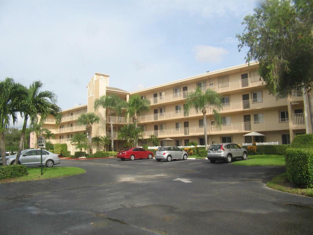 Property Photo:  7145 Huntington Lane 308  FL 33446 