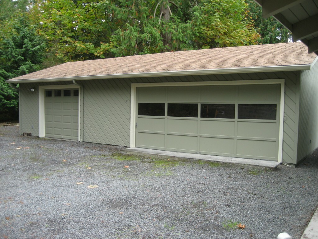 Property Photo:  305 Fairway Dr  WA 98250 