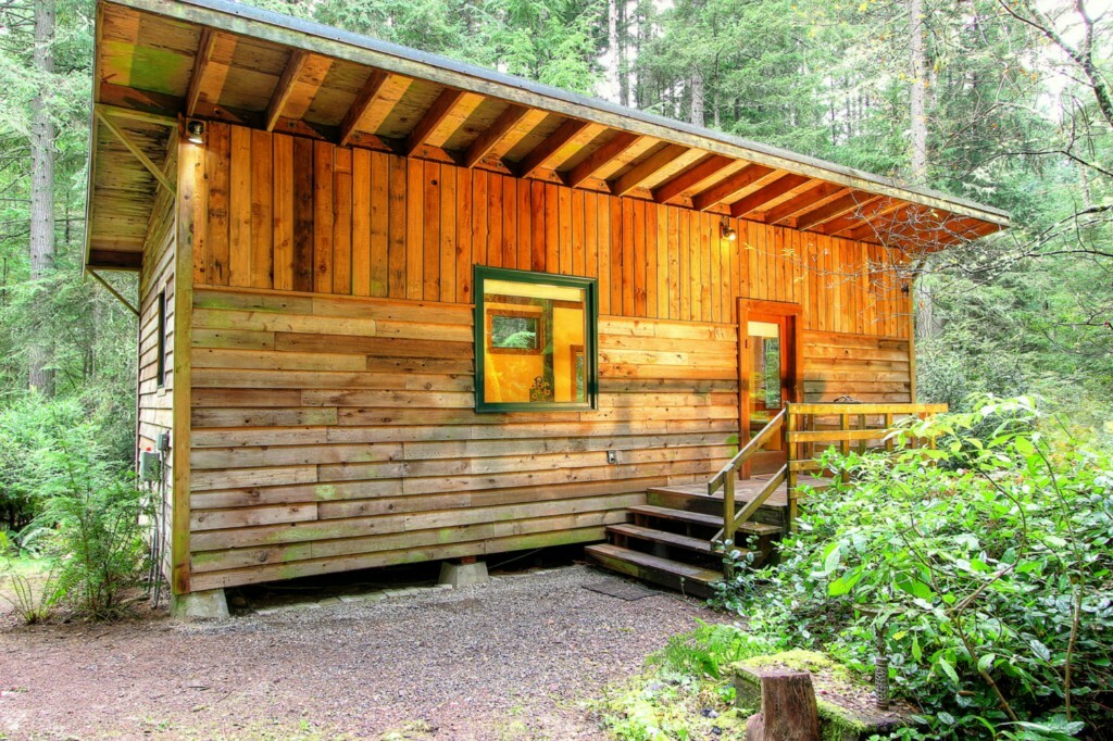 Property Photo:  20800 Old Mill Road Ave SW  WA 98070 